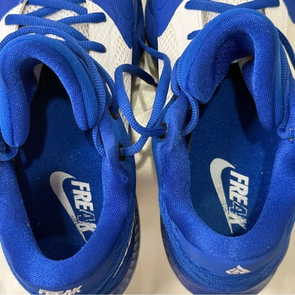 Nike Zoom Freak 4 TB Sneakers 5.5 Game Royal Blue Basketball DO9679-401 Sporty